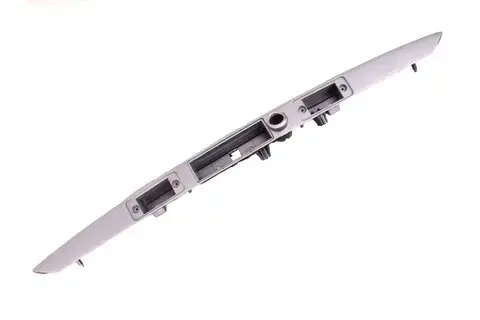 Zadní lišta pro osvětlení SPZ - 4E0827576D Oblíbený