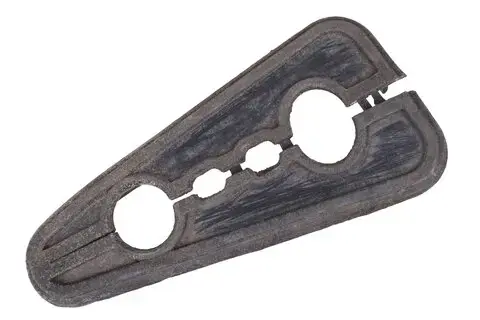 Průchodka kabelu autobaterie 61139175309 Značkový