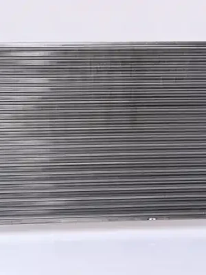 Hit Sezóny Chladič, chlazení motoru NISSENS 61252A