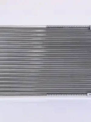Aktuální Chladič, chlazení motoru NISSENS 673001